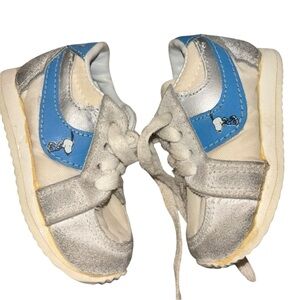 Vintage 1980s Baby Snoopy Sneakers 1